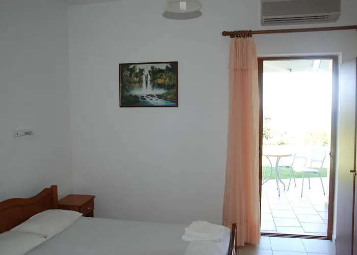 Artolithia Apartments